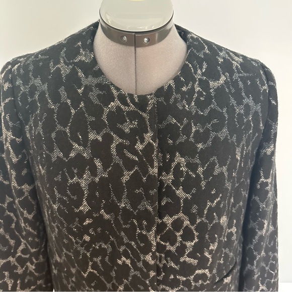 Kenneth Cole New York cheetah print button down pea  coat in size 10 - Picture 9 of 13